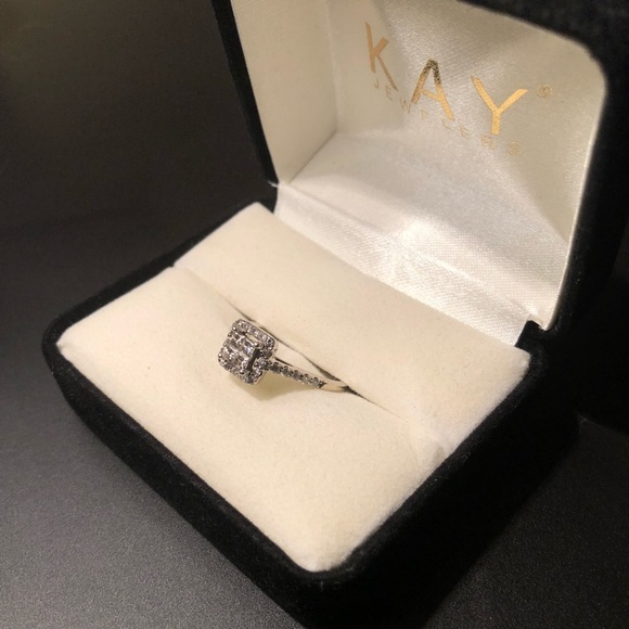 Diamond Ring - Picture 3 of 7